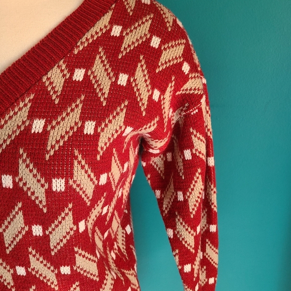 Vintage 1970s sweater size small preppy vneck fitted - Picture 2 of 6